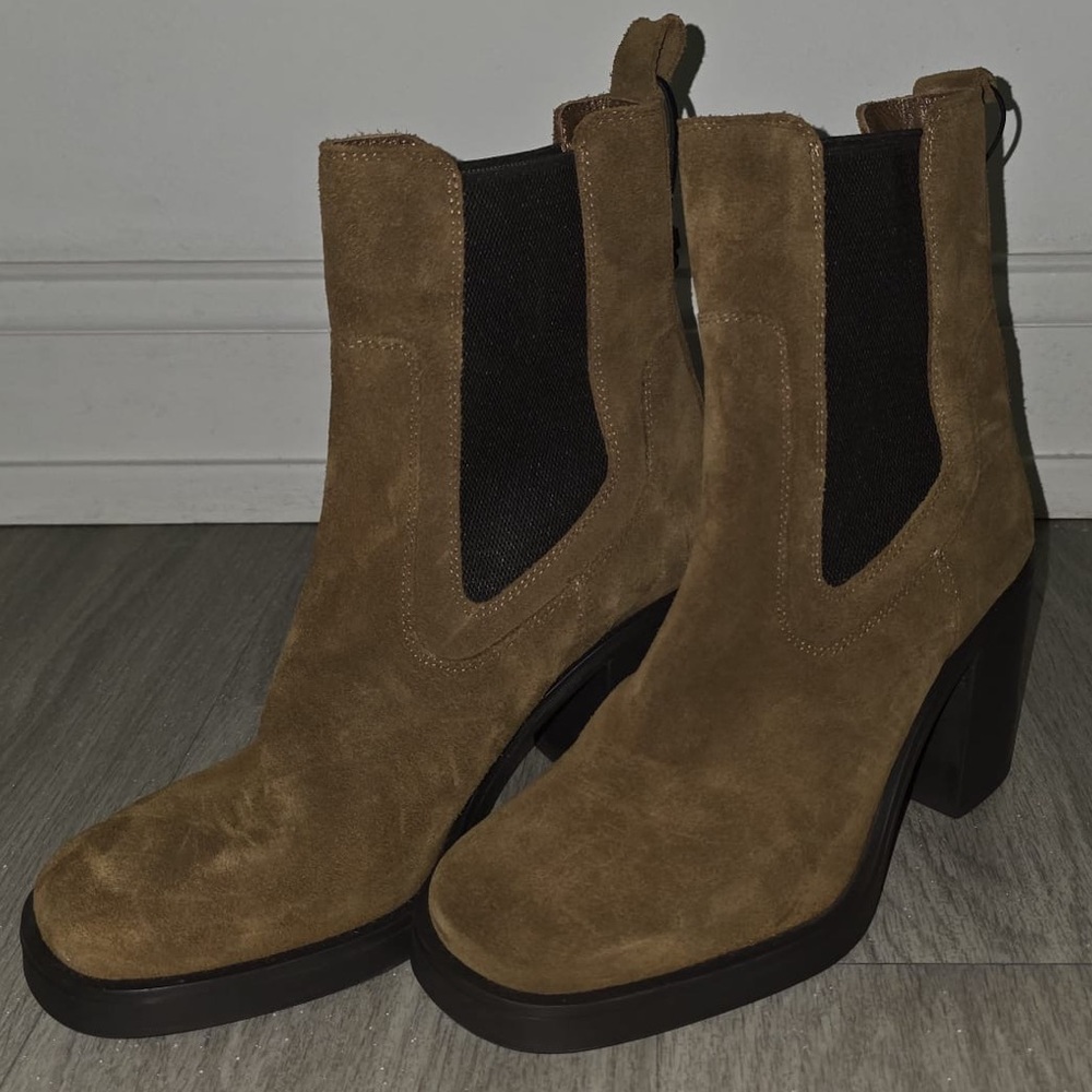 ZARA High Heeled Pull Tab Leather Chelsea Ankle Boots Size 8 new without tags